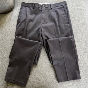 Haggar Gray Iron Free Premium Khaki 32x32 Straight Fit